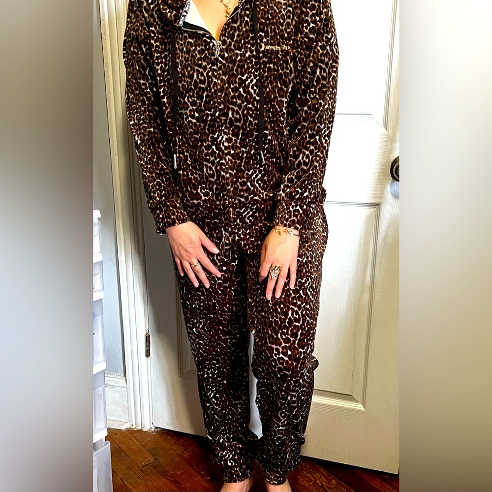 Juicy couture 1x velour tracksuit leopard print